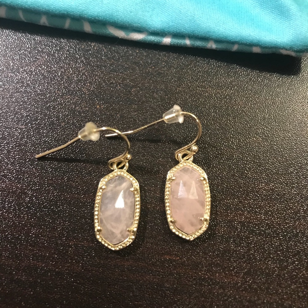 Kendra Scott Lee Earrings In Rose Quartz